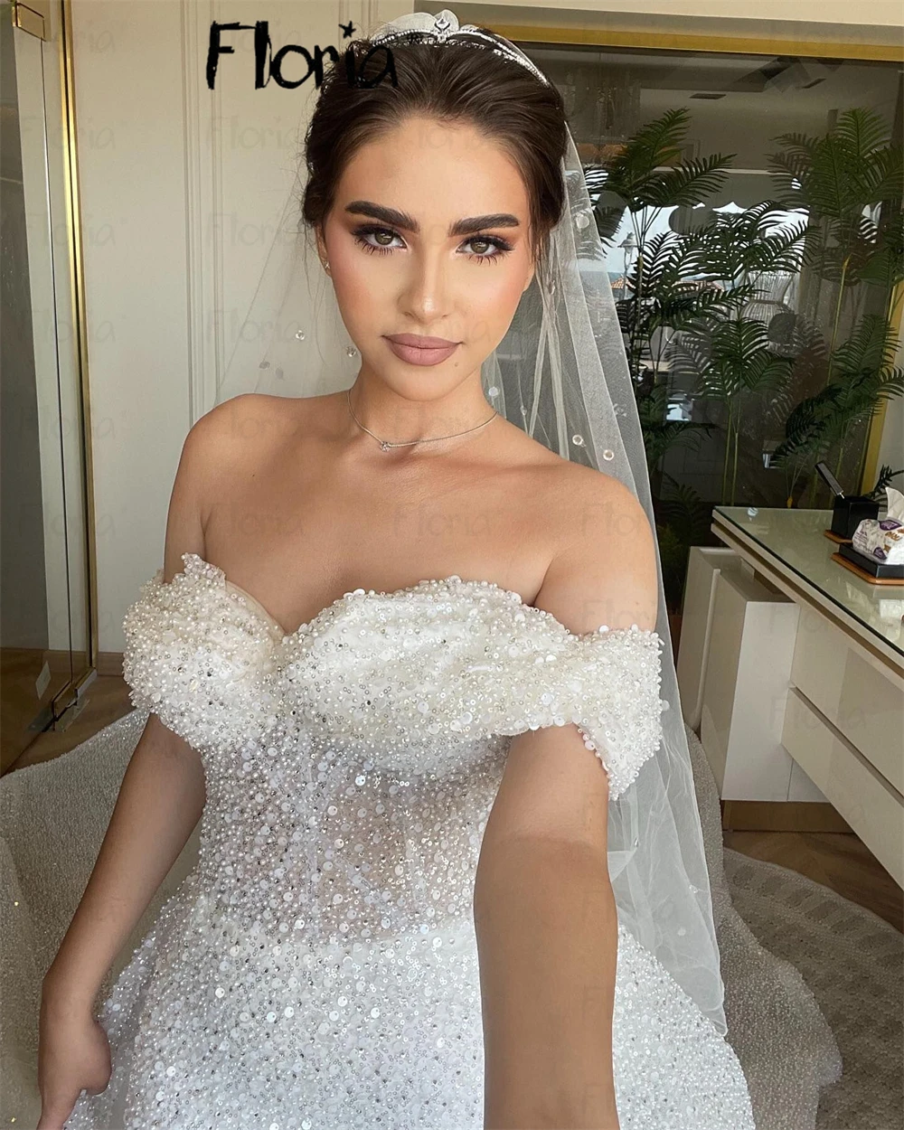 Chic and Elegant White Off Shoulder Wedding Dress Customized Detachable Train Slash Arabic Bridal Gowns свадебное платье