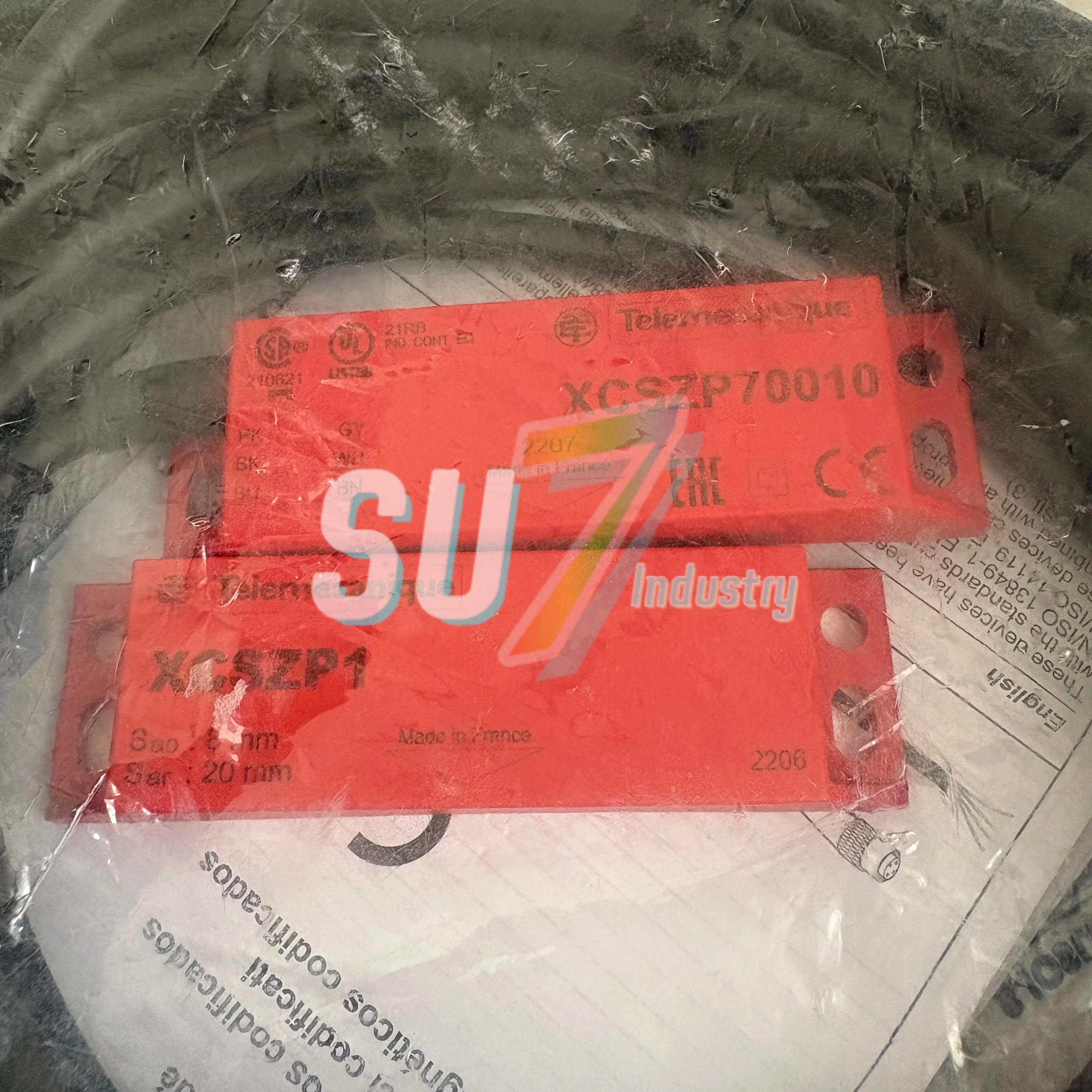 

XCSDMP70010 Safety door magnetic switch new in box