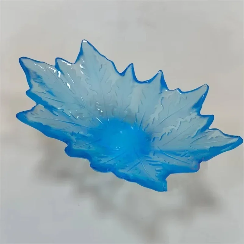 Sand leaf crystal decoration, tray elegant center bowl