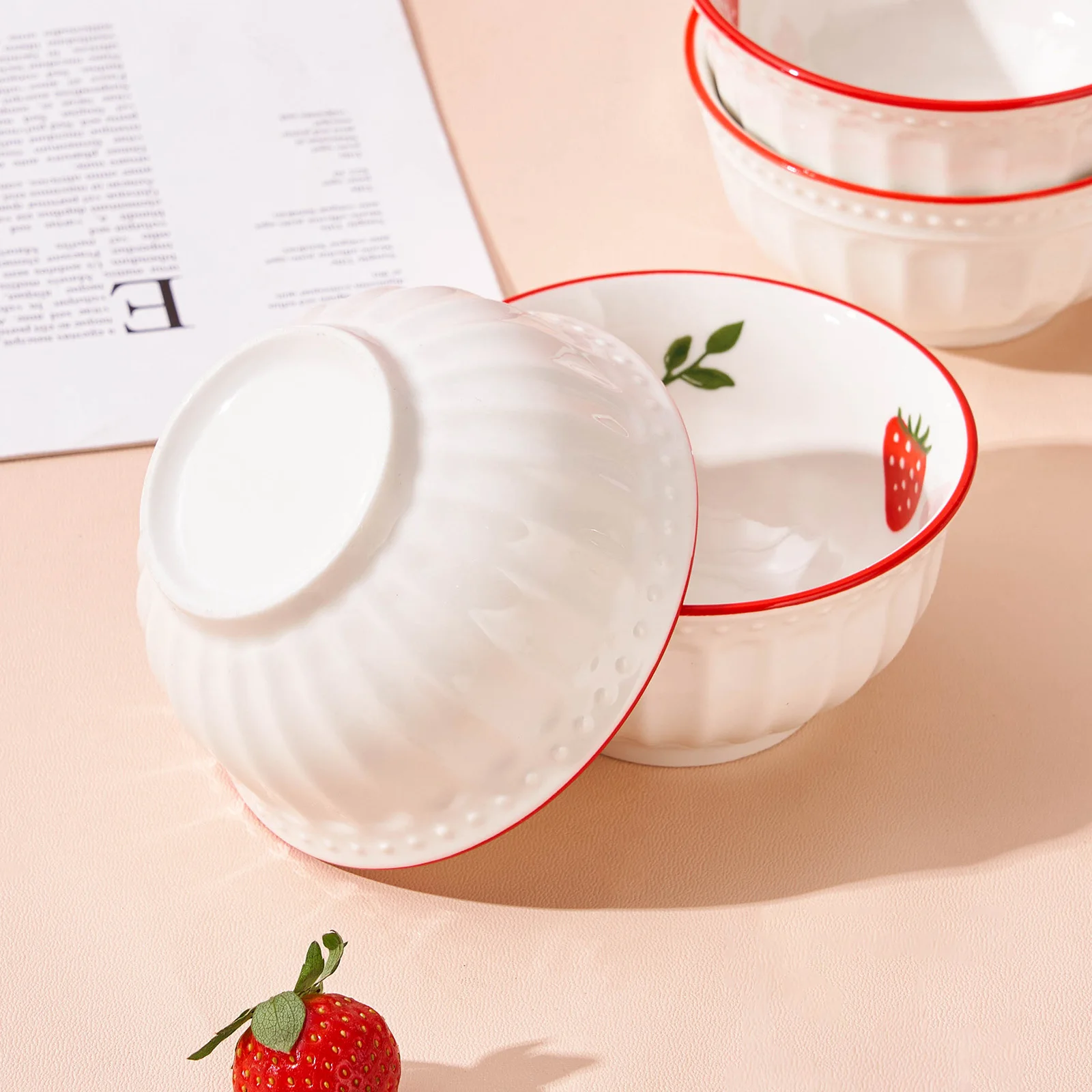2/6pcs 4.5in Ceramic Bowl Set with Cute Strawberry Pattern Design, Reusable Rice Bowl, Breakfast Bowl and Oat Bowl,