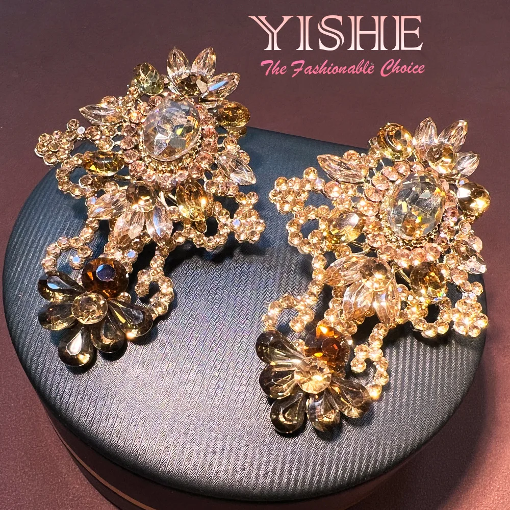 2024 Czech full diamond catwalk model, Milan temperament high-end cross-border hot-selling European and American exaggerated sex