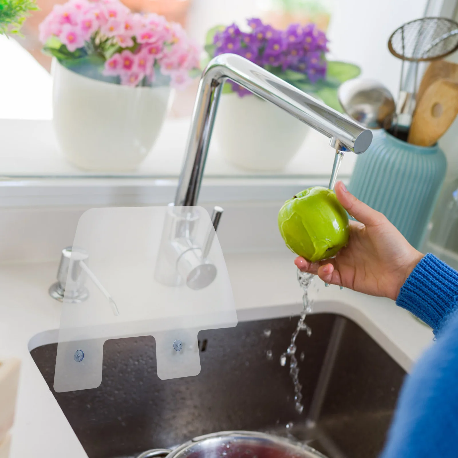 

6Pcs Transparent Splatter Screen Sink Water Shield Reusable Suction Cups Sink Splash Guard Splatter Screen