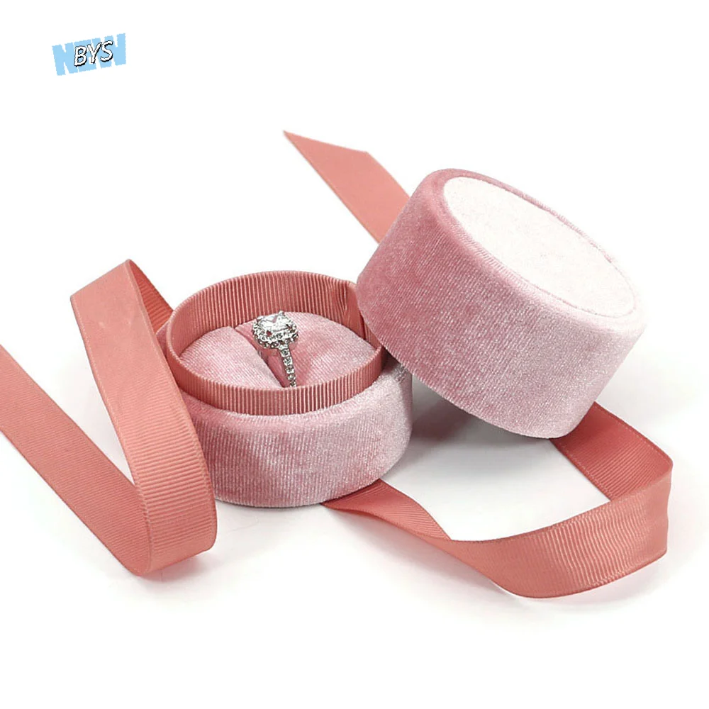 

Handmade Sweet Velvet Gift Box Necklace Engagement Ring Jewelry Display Jewelry Box Fashion Accessories Displays Box