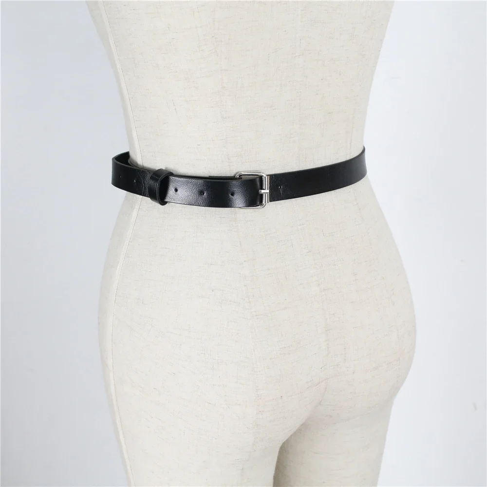 Ceinture de taille gothique punk pour femme, anneau circulaire en métal, broche en argent, structure en cuir, ceinture noire, jeans, environnement