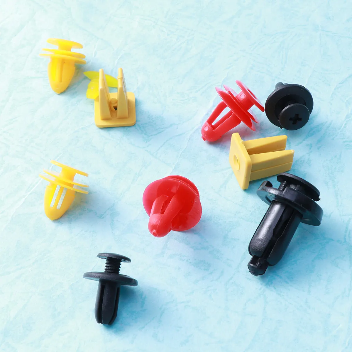 

200Pcs Automotive Push Clips Nylon Trim Panel Door Bumper Engine Cover Shield Retainer Fasteners for Car Interior Repair