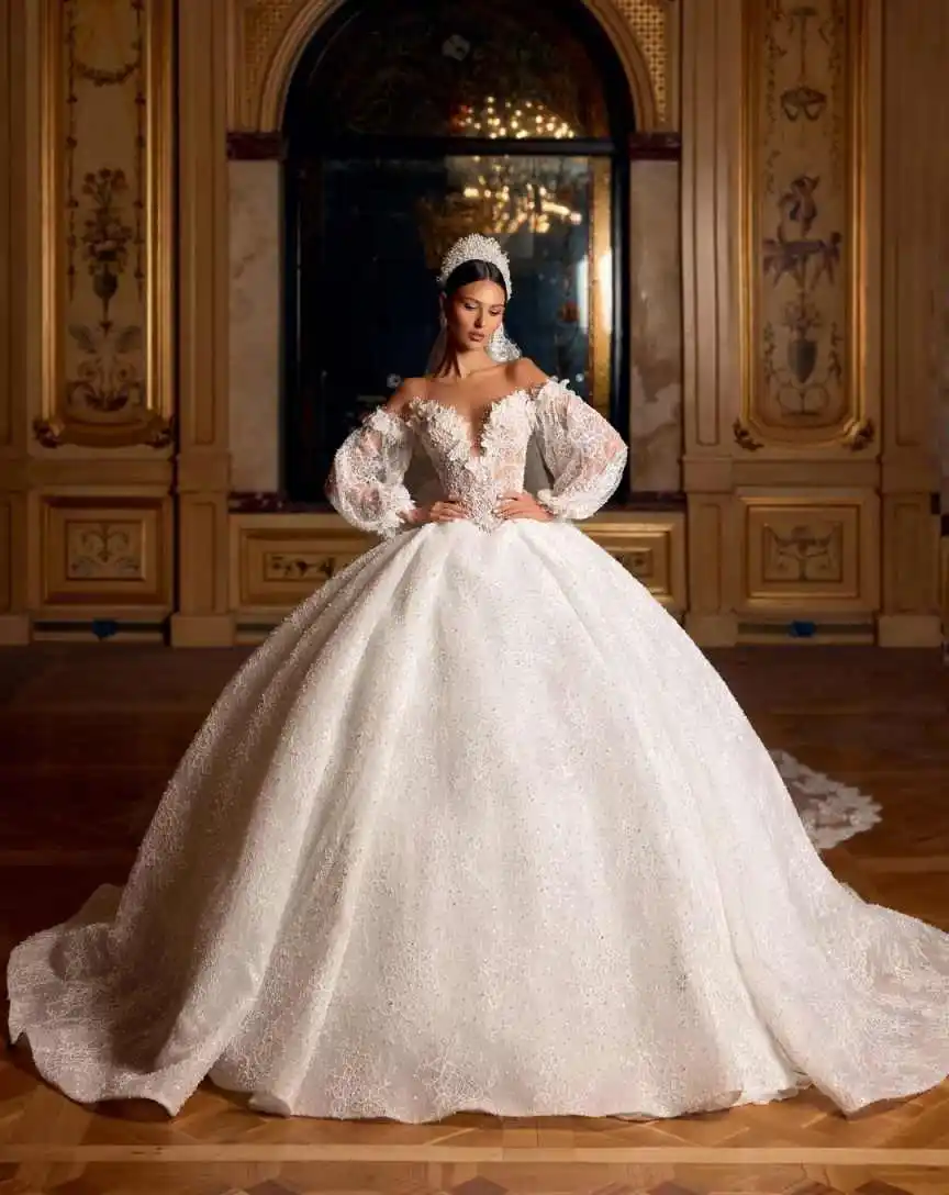 Romantic Off-Shoulder Wedding Dress Puff Sleeves Lace Applique Bridal Gown For Grand Wedding Reception Banquet Customized