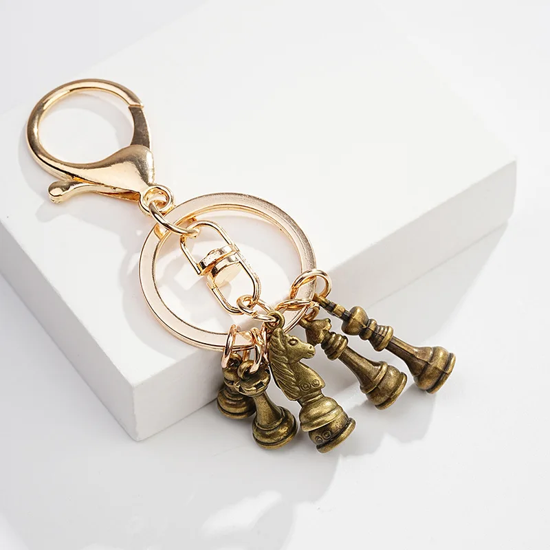 

European retro chess metal electroplated key ring pendant
