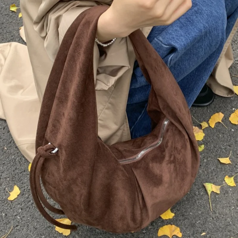 

Korean Suede Half-Moon Underarm Bag New Vintage Simple Casual Pleated Handbag Shoulder Bag