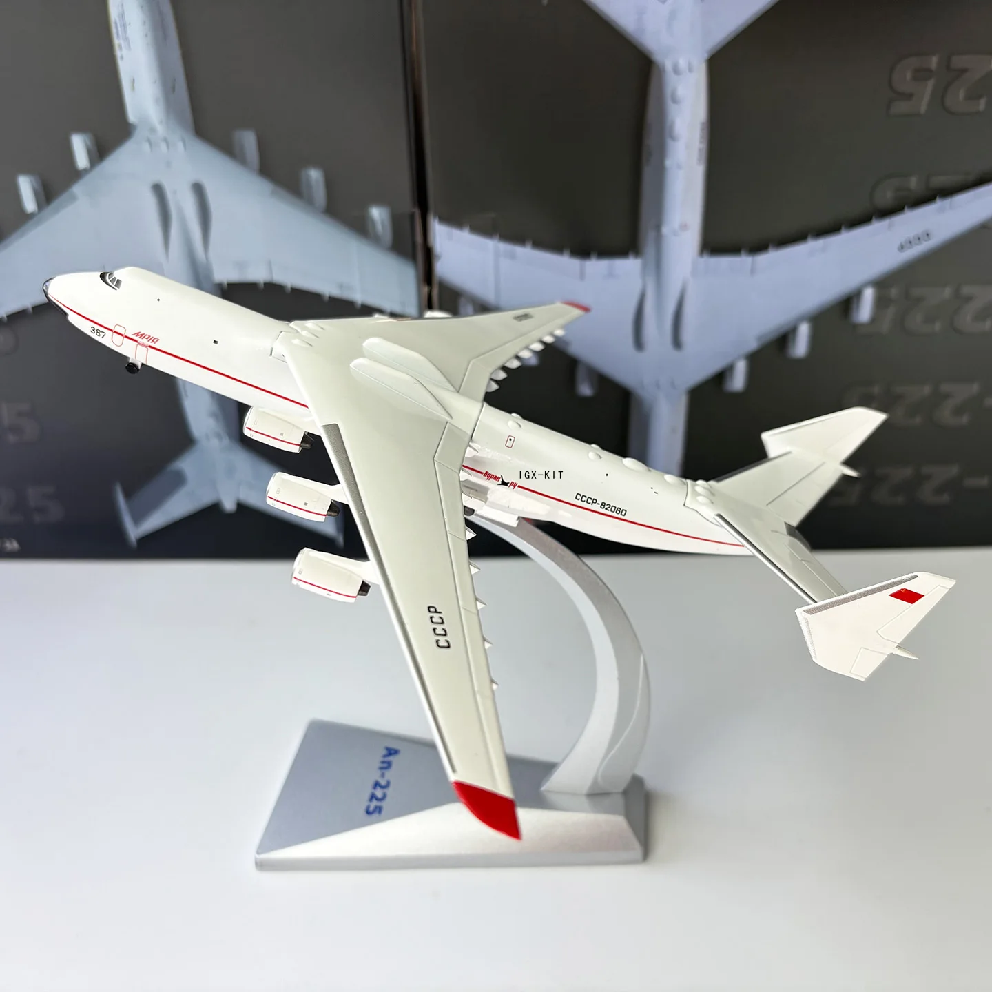 1-400-スケール-an225-重輸送機ロシアウクライナ-an-225-ダイキャスト完成軍用機モデルコレクション装​​飾ギフト
