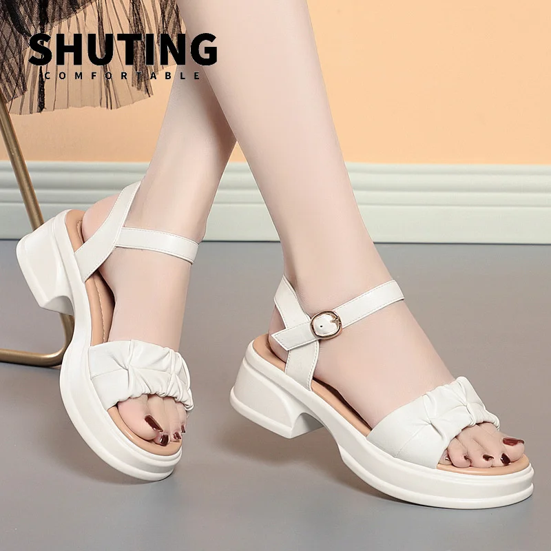 Fashion Elegant Platform Outdoor One Word Sandals Buckles Black Comfort Soft Sole Summer 2024 New Women's Casual Shoes