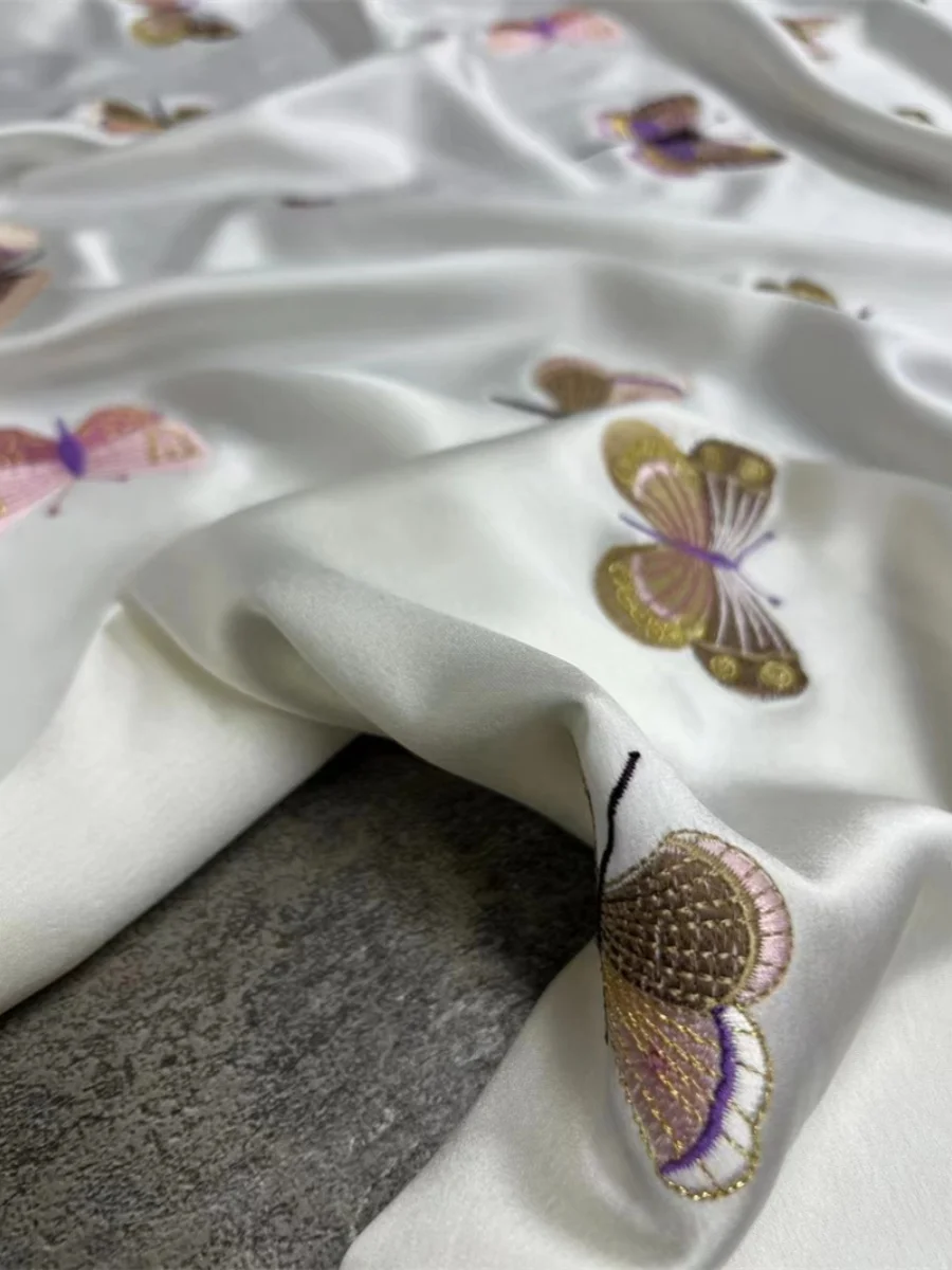 

New Chinese Sle Heavy Embroidery Acetate Fabric 2 Colors Pattern Costume Material Vest Jaet Cloth