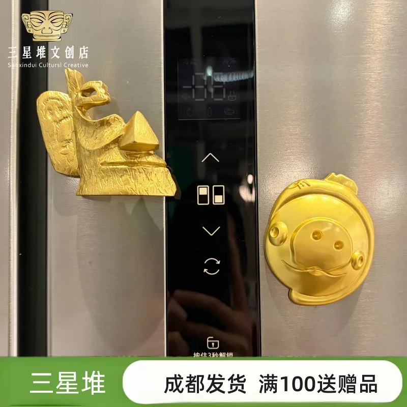 Sanxingdui Pottery Pig Fridge Magnet Golden Mask Refrigerator Souvenir Cultural Home Decor Collectible Ornament Statue Figurine