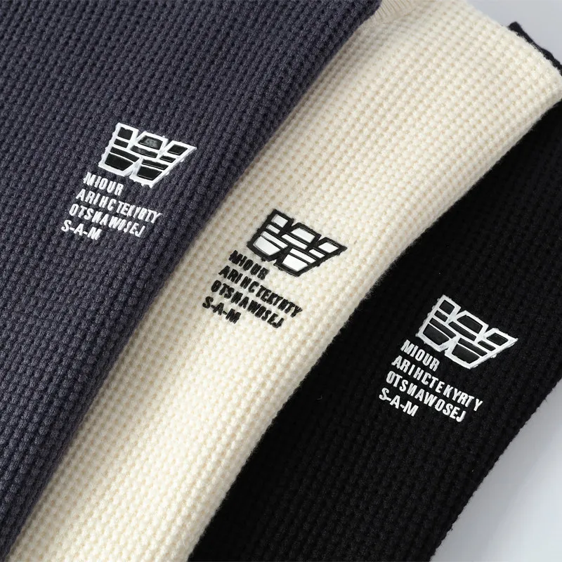 เสื้อไหมพรมถักทรงหลวม สไตล์ลำลอง สำหรับฤดูใบไม้ร่วงและฤดูหนาว เสื้อเบสเลเยอร์ เสื้อไหมพรมผู้ชาย แฟชั่น สวมใส่สบาย อุ่น แขนยาว