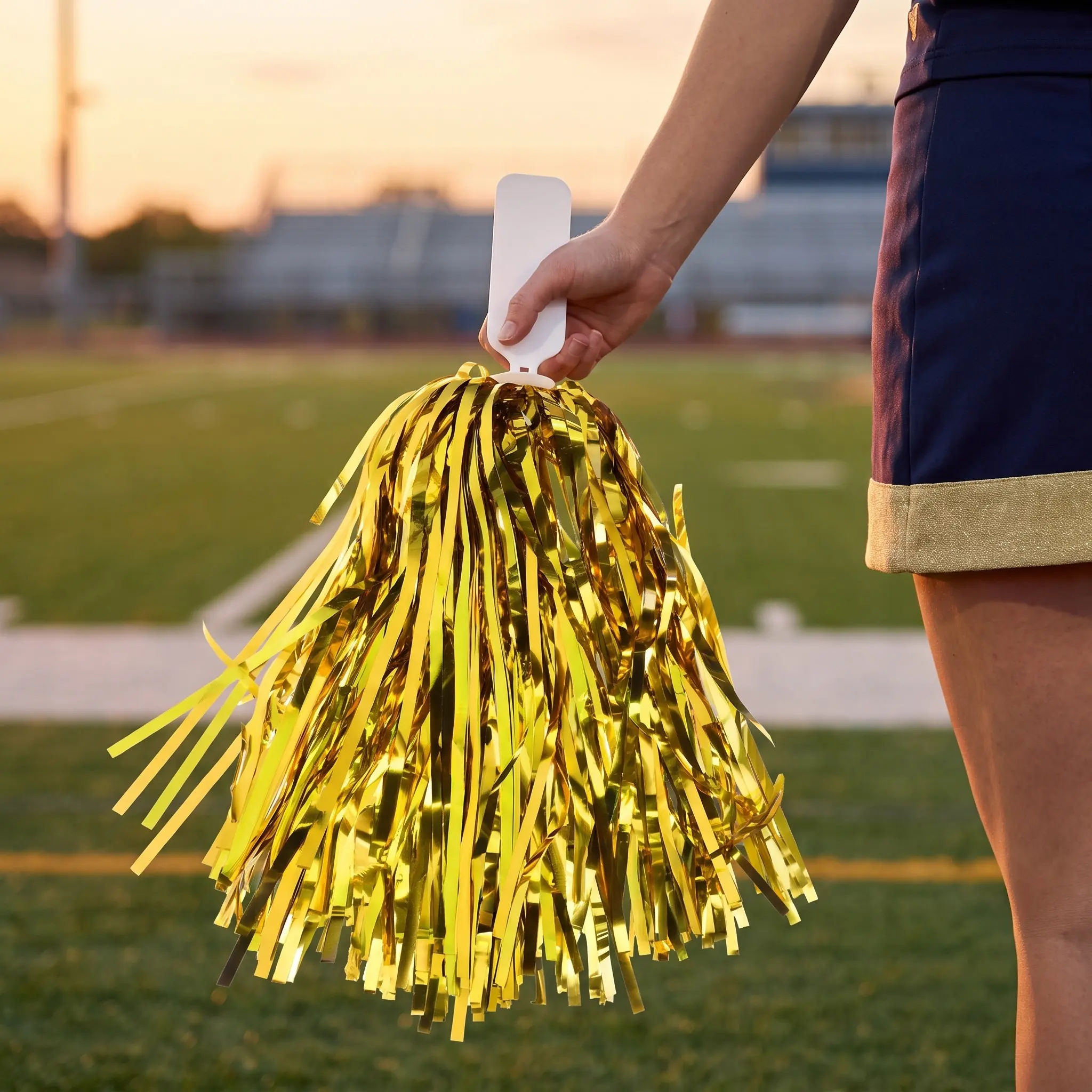 14Pcs Metallic Cheerleading Pom Poms Easy Grip Lightweight Dance Team Spirit Pompoms for School Sports Team Poms