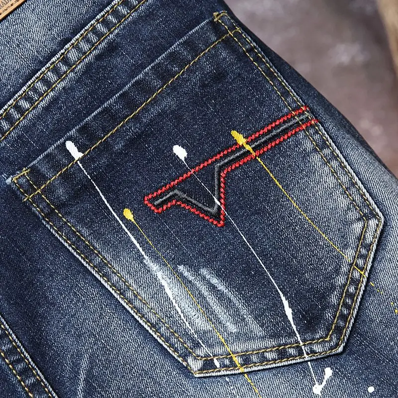 2025 Summer New Fashion Men\'s Graffiti Ripped Short Jeans Casual Slim Big Hole Retro Style Denim Shorts Male Brand Clothes