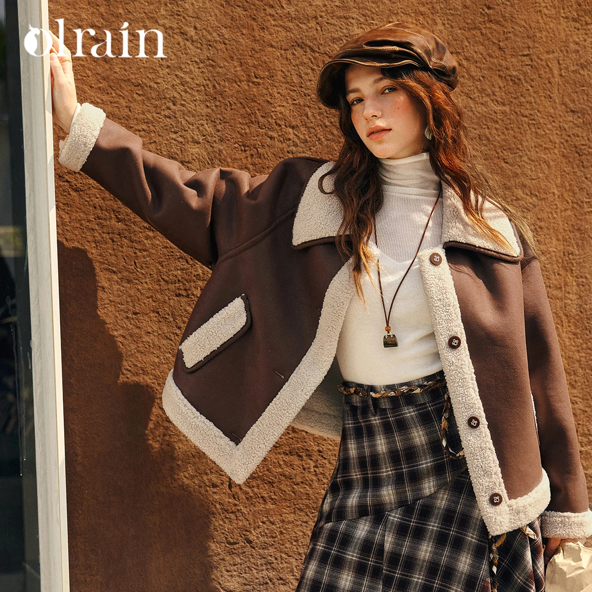 

OLrain Women's Brown Faux Fur Jacket Casual Oversized Notch Lapel Short Coat 2025 Winter Full Sleeve Suede Jacket GO57DP001891