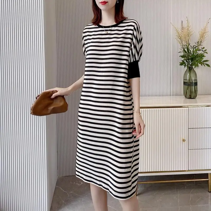 Women's Dress Striped New Summer High-end Slimming Cat Long Style Loose Minimalist Casual French Retro Half Sleeve Dresses