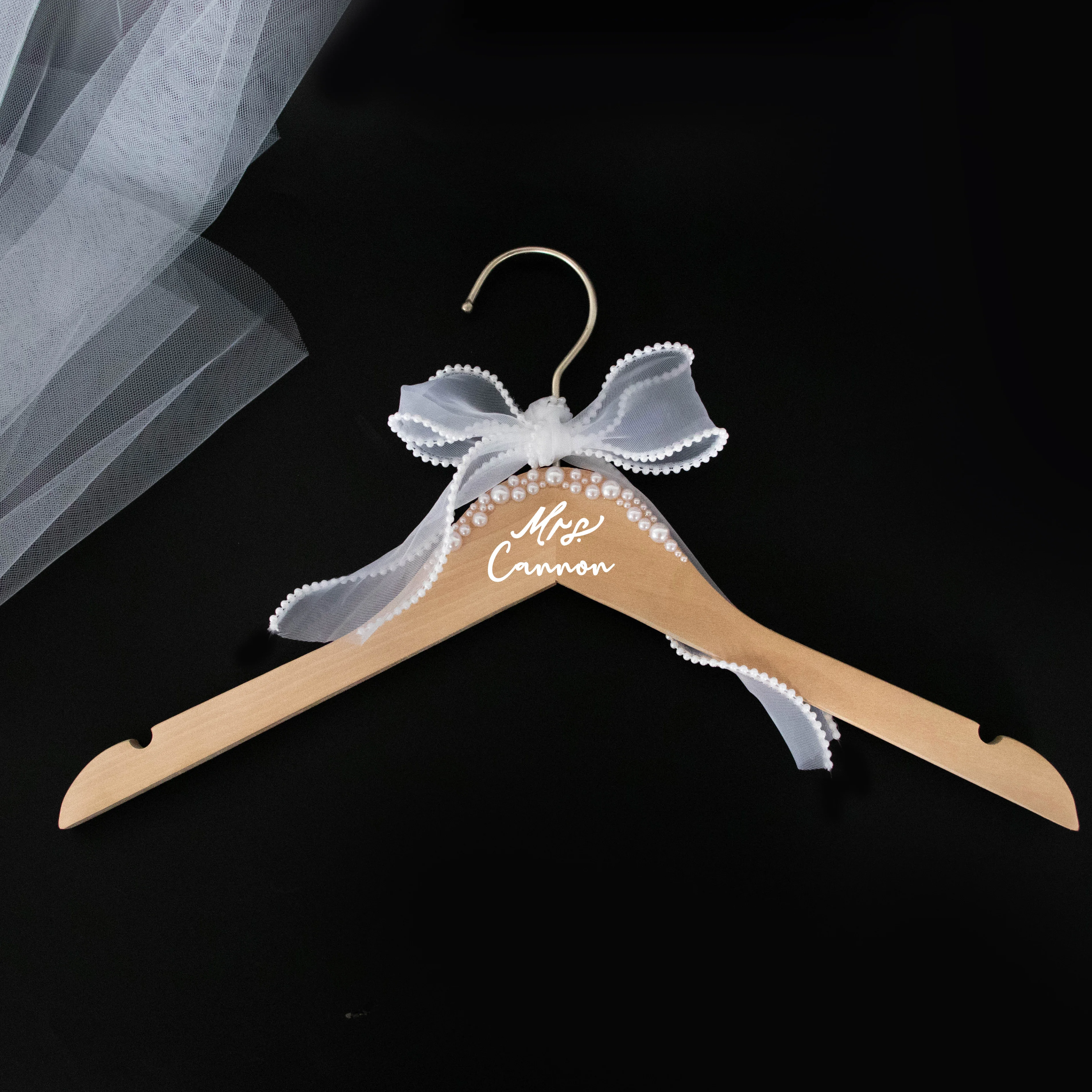 

Personalized Name Future Mrs Pearl Wedding Wooden Hangers Bride To Be bridal Bachelorette hen Party Wedding Decor Supplies Gifts