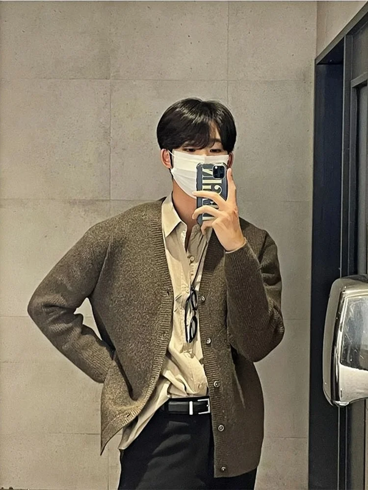 

Корейский вязаный кардиган-свитер для мужчин, осенне-зимний, модный, высококачественный, из чистой шерсти, свободного кроя, на пуговицах