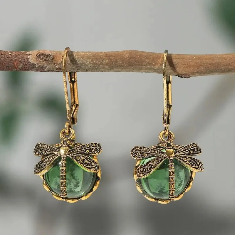 2024 baru kreatif Vintage Dragonfly hijau kristal liontin anting pesona wanita perhiasan pesta Bohemian anting-anting