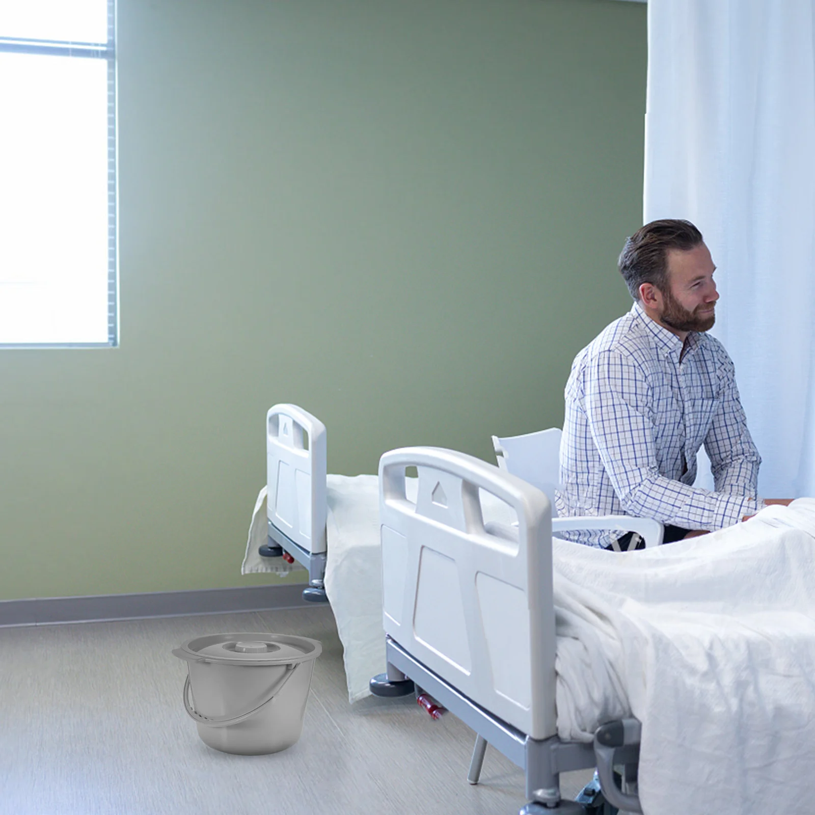 

Portable Toilet Chamber Pot With Lid Large Capacity For Elderly Adults Bedroom Household Urine Bucket Plastic Potty Night Use