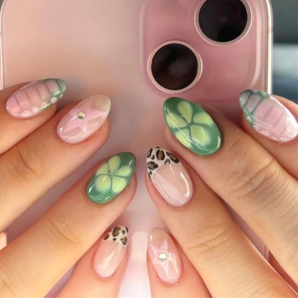 

Fashion Y2K Pink Stars Green Flowers Leopard Print Halo Dyeing French False Nail Detachable Finished Fake Nail Press on Nails