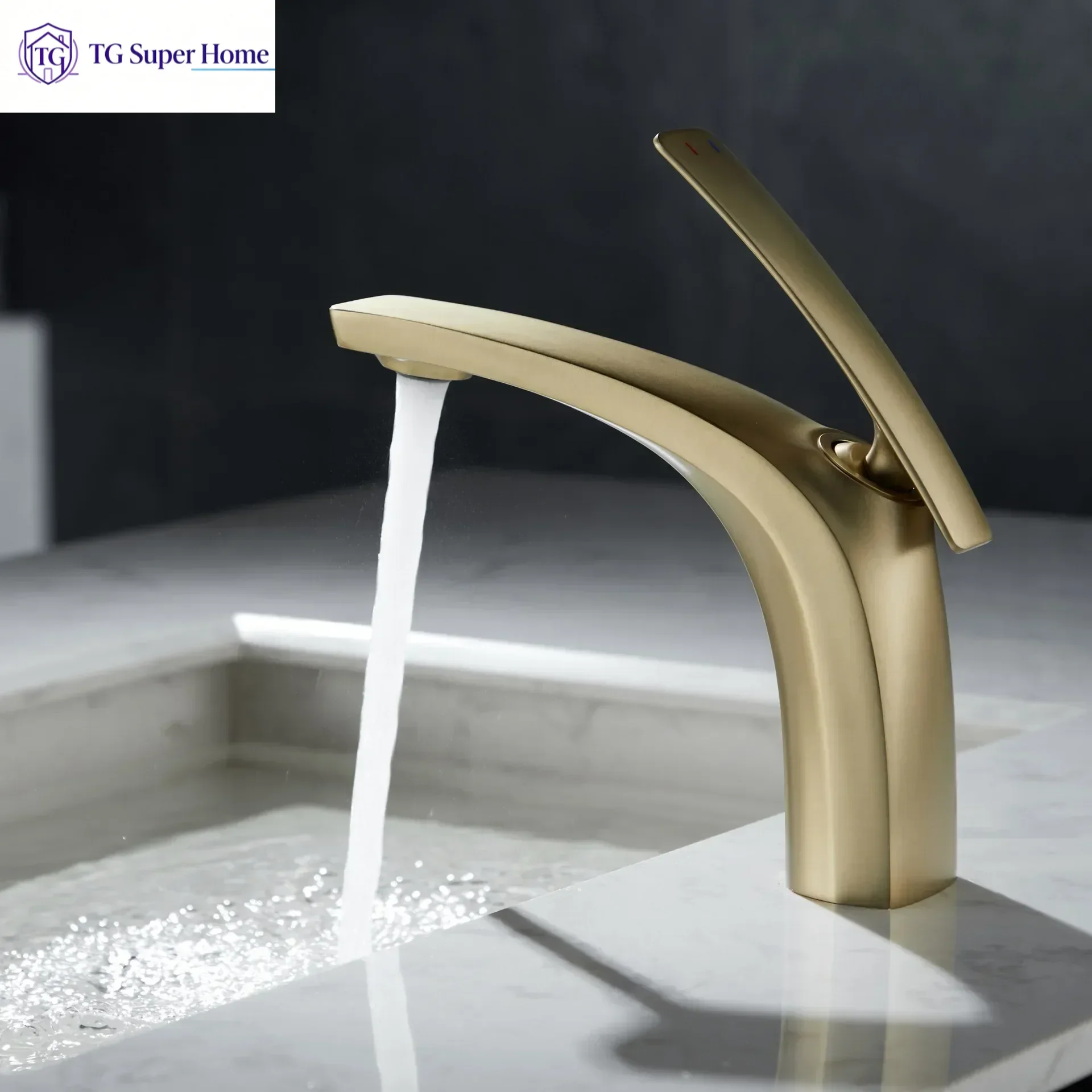 Solid brass single-hole hot and cold water brushed gold tap for bathroom basin, under-counter basin, washbasin tap, washstand