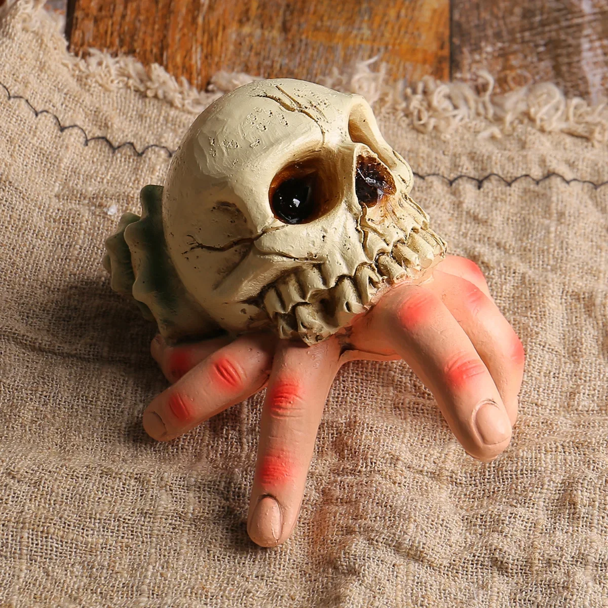 2024 Halloween Skull Simulation Hand Horror Garden Resin Ornaments Ghost Festival Skull Conch Ghost Hand Spoof Decorations