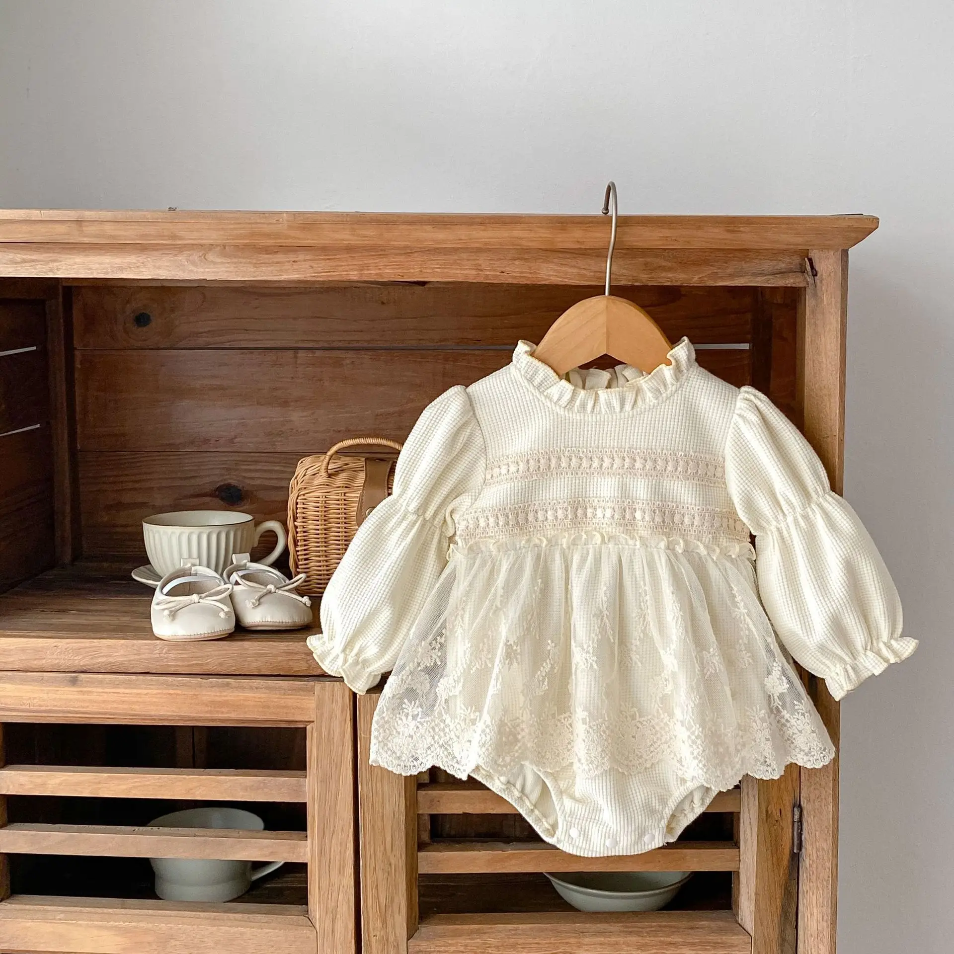 Newborn Baby Romper Long-sleeve Ruffle Crewneck Jumpsuit Romper Baby Girls Clothing Lace Jumpsuits White Spring Autumn