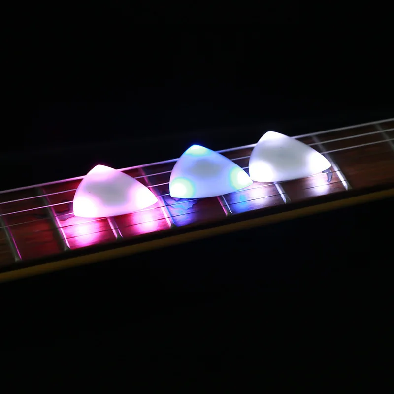 Guitar Luminous Picks LED Lightning Pick Touch Glowing Picks Thickness 0.6mm/0.9mm/1mm for Bass Electric/Acoustic Guitar