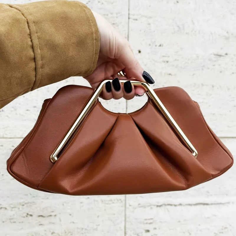 

Повседневные сумки для женщин. Роскошные дизайнерские сумки и кошельки. Новинка 2023 года из искусственной кожи. Винтажная металлическая верхняя ручка. Плиссированные маленькие ручные запястья.