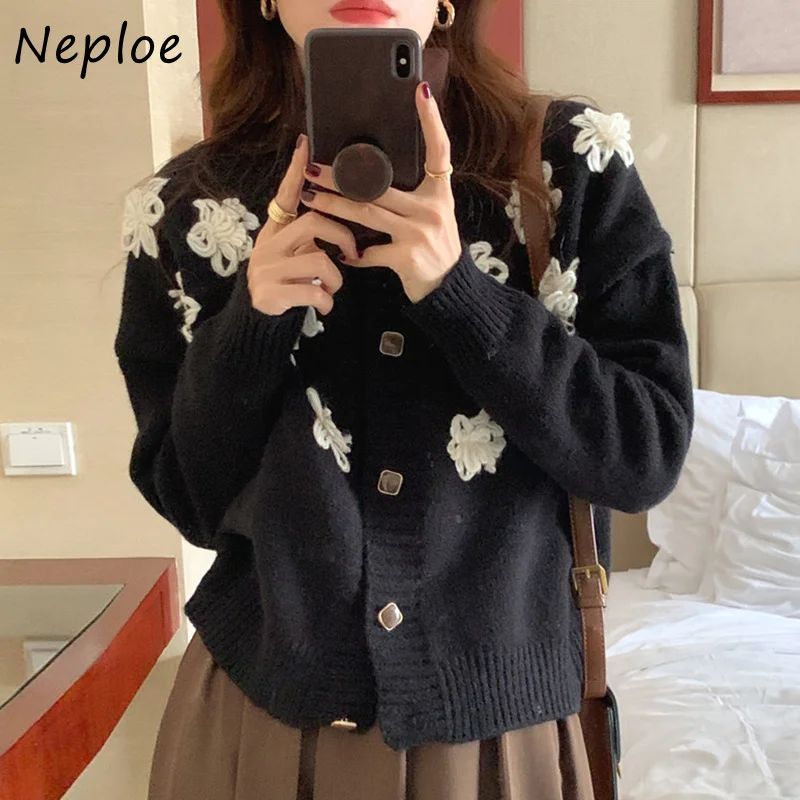 

Vintage Style Flowers Jacquard Cardigans Women Single-breasted Knit Sweater Jacket Woman Long Sleeve Aesthetic Sweaters