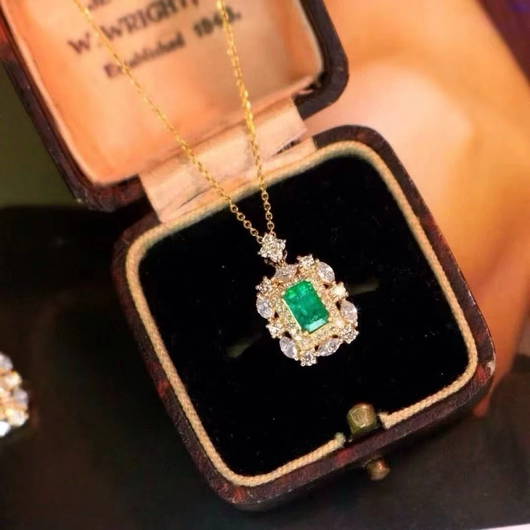 KJJEAXCMY Natural Colombian Emerald Pendant S925 silver , electroplated locking color process, high clarity Full of luster