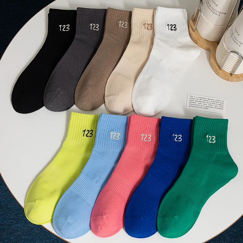 

Women'S Socks Solid Color Cotton Socks Sport Stub Barrel Stocking Figure Simple Socks For Women Skin-Friendly High Resilience