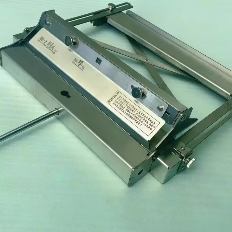 Multi-functional bending machine: Integrated 90-degree and 45-degree bending machine for aluminum ceiling panels.