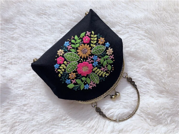 Lost in Vintage Floral Leaf ricamo Cross-Body Pouch Kiss Lock Clasp borsa con struttura in metallo borsa ricamata ricamata a mano