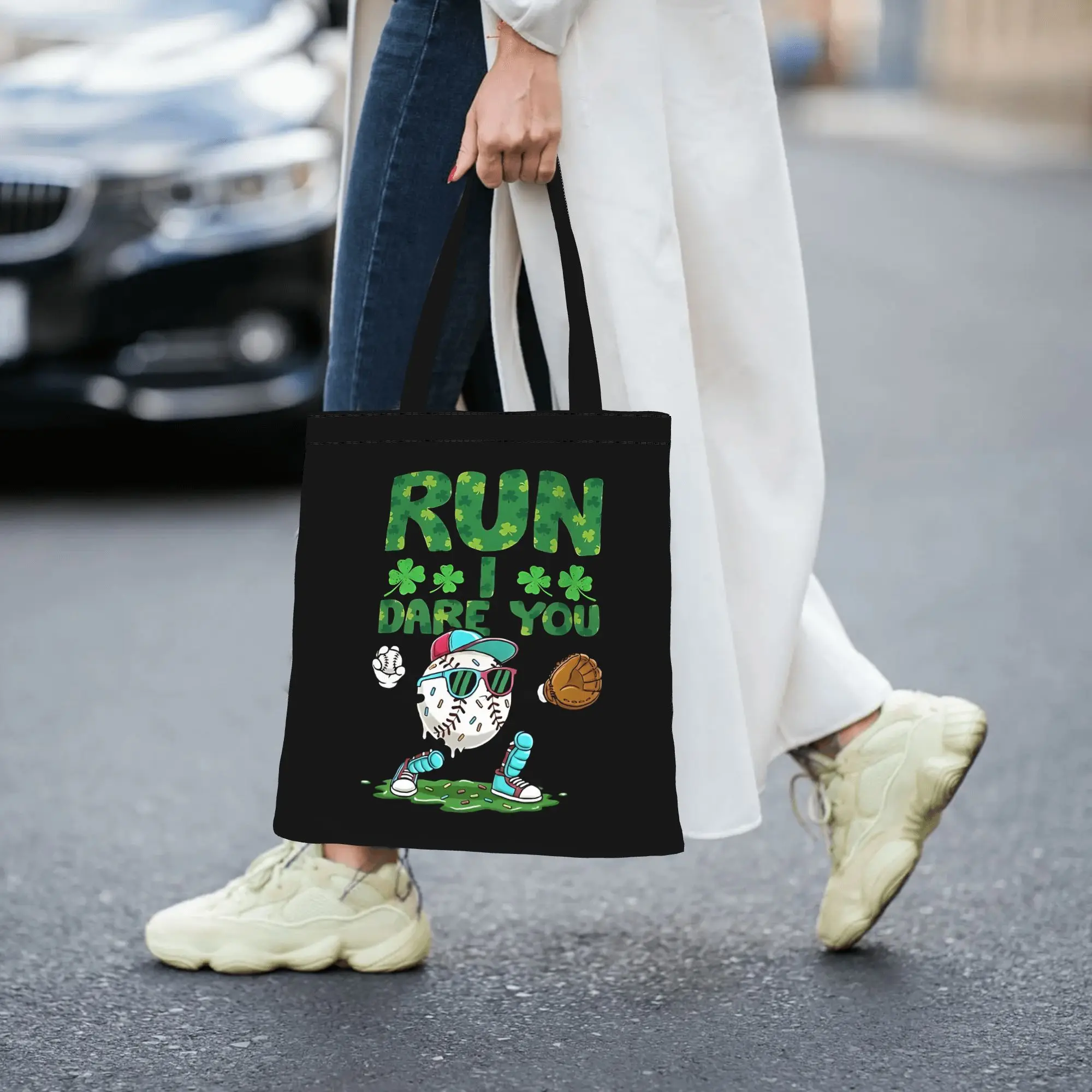 

Сумка-тоут из холщовой ткани Run I Dare You Baseball Patrick's Day, идеально подходящая для активного отдыха, женская сумка с верхней ручкой