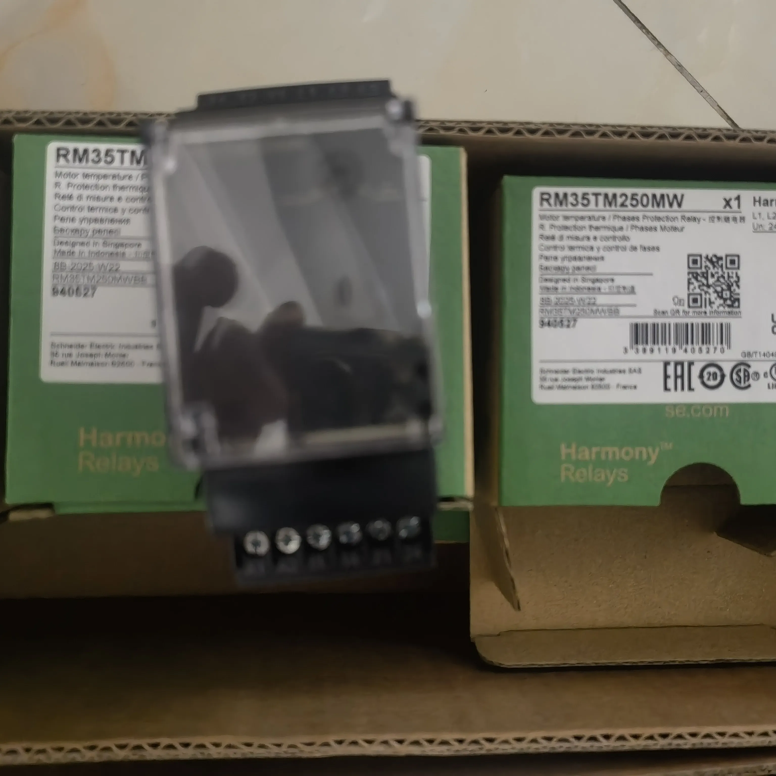 Schneider Relays RM35TM50MW, RM35TM250MW, RM35TF30, 32MR, 32MW