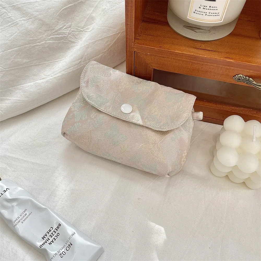 

Embroidery Button Coin Purse Butterfly Lightweight Small Lipstick Bag Earphone Case Pearl Keyring Chinese Style Storage Bag