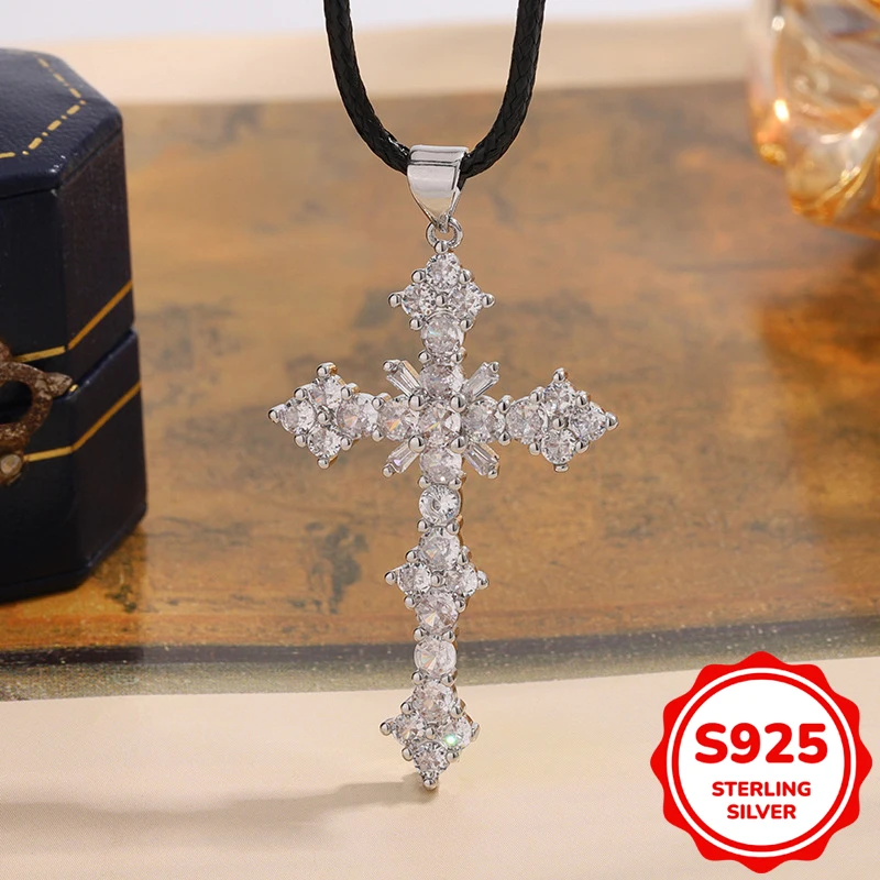 

Elegant and authentic S925 sterling silver cross snow flower full diamond pendant necklace women's engagement gift jewelry