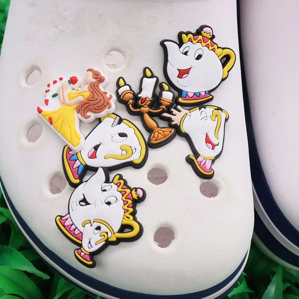 Disney-La Belle et la Bête Pepper Shoe Breloques pour enfants, Accessoires en PVC, Sac à dos de dessin animé bricolage, Mme Potts, 1 à 6 pièces