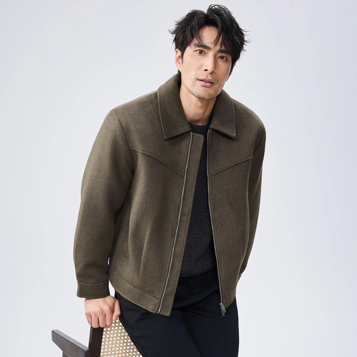 

Сплошная цветная шерстяная куртка, мужская осень-зима 2025 г., повседневное модное шерстяное короткое пальто с силуэтом, утепленное уличное пальто