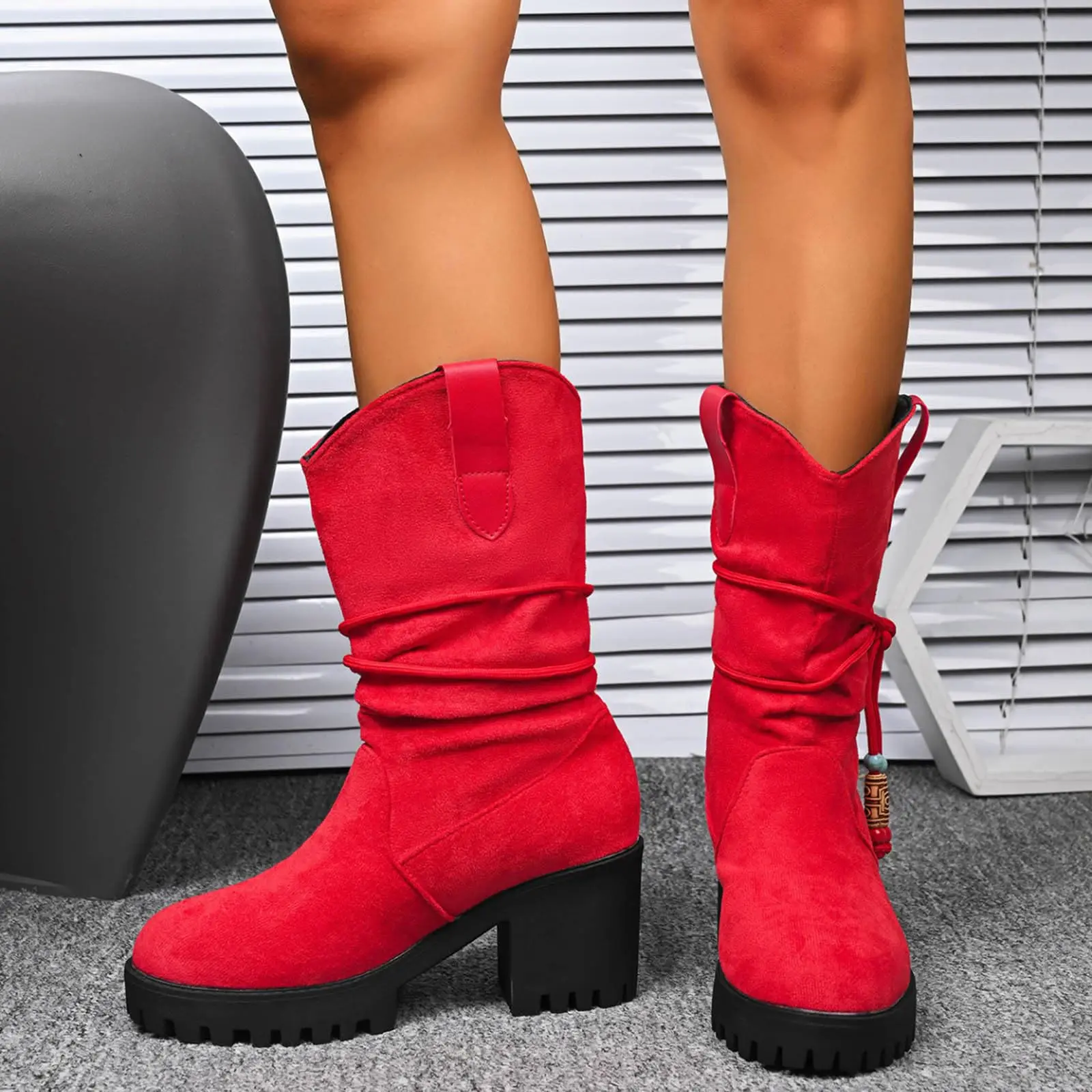 الشتاء المرأة رقيق ديكور الأحذية الانزلاق على عادية صندل بكعب مكتنز الأحمر الجلد المدبوغ بوتاس عيد الميلاد منتصف العجل الأحذية السيدات الأحذية 2025