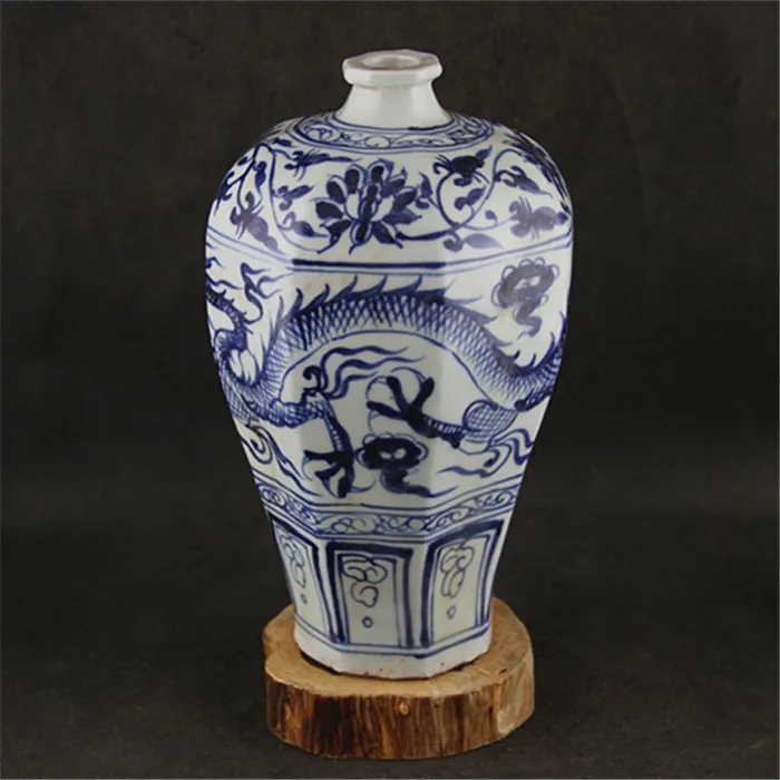 W15xH25cmJingdezhen Imitation Chinese Yuan Dynasty Blue and White Hand-painted Single-Dragon Eight-pronged Plum Vase Home Gift
