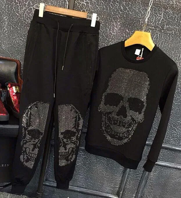 Luxury winter designer tracksuit  Men New Fashion  Designer Bling  Rhinestone  Hot Sale  Casual Streetwear Tops
