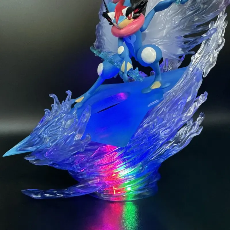 Four Leaf Clover Greninja with Light Up Base GK Figure Collectible Statue Scene Model Anime Desktop Decor Gift