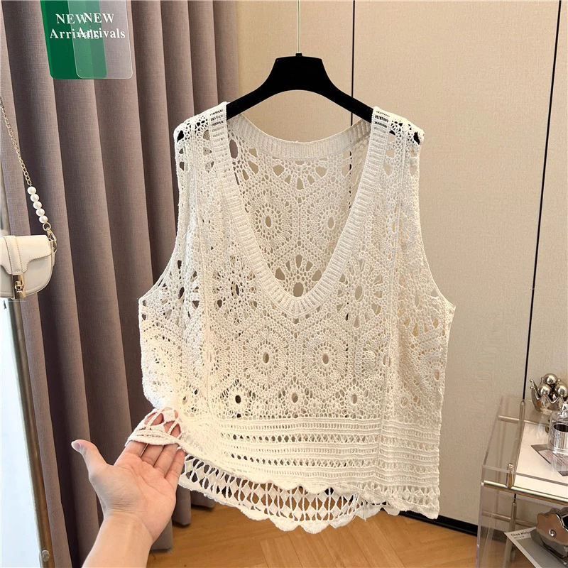 

Весна 2026: Новинка! Женский облегающий вязаный жилет с вырезами, повседневный топ с глубоким V-образным вырезом, универсальный, больших размеров, модная внутренняя одежда.