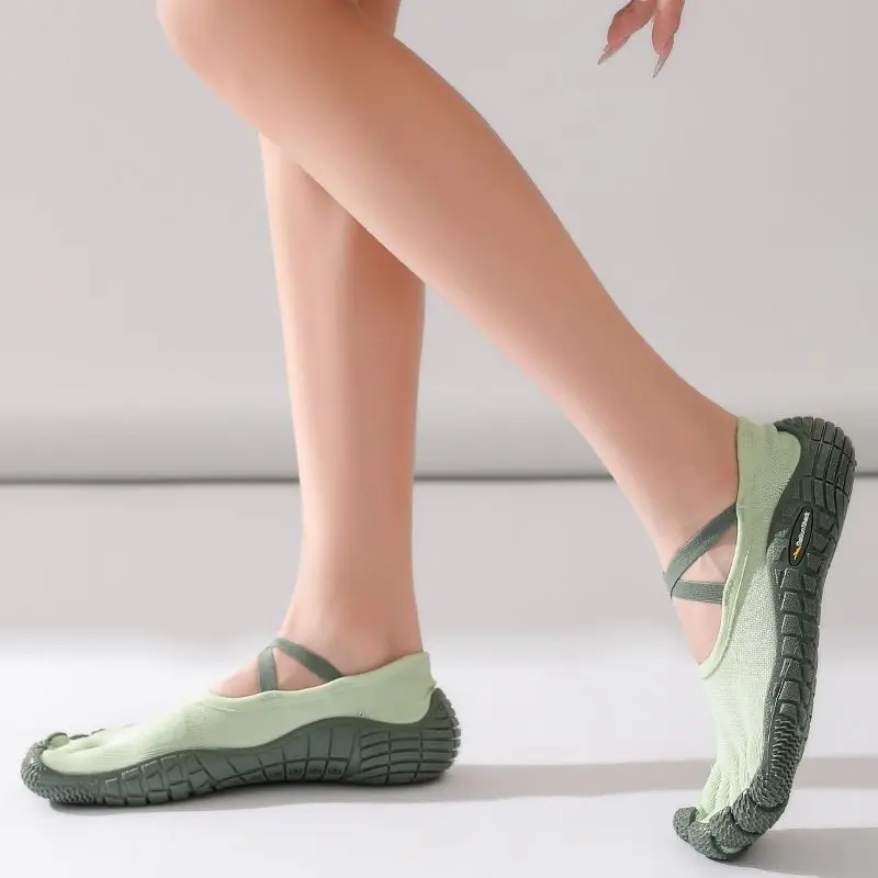 Comprehensive training sports shoes Non-slip wear-resistant weightlifting shoes Indoor fitness squat shoes
