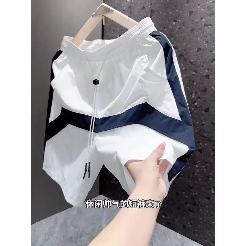 The New Summer Patchwork Shorts, Men's Quick-drying Capri Pants, Loose Sports Beach Pants Are Casual, Trendy and Fashionable