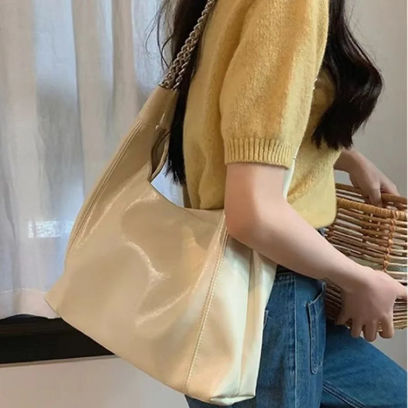 

Korean version of the soft leather retro Tote bag 2025 new tide lazy wind shoulder large bag large capacity chain underarm bags